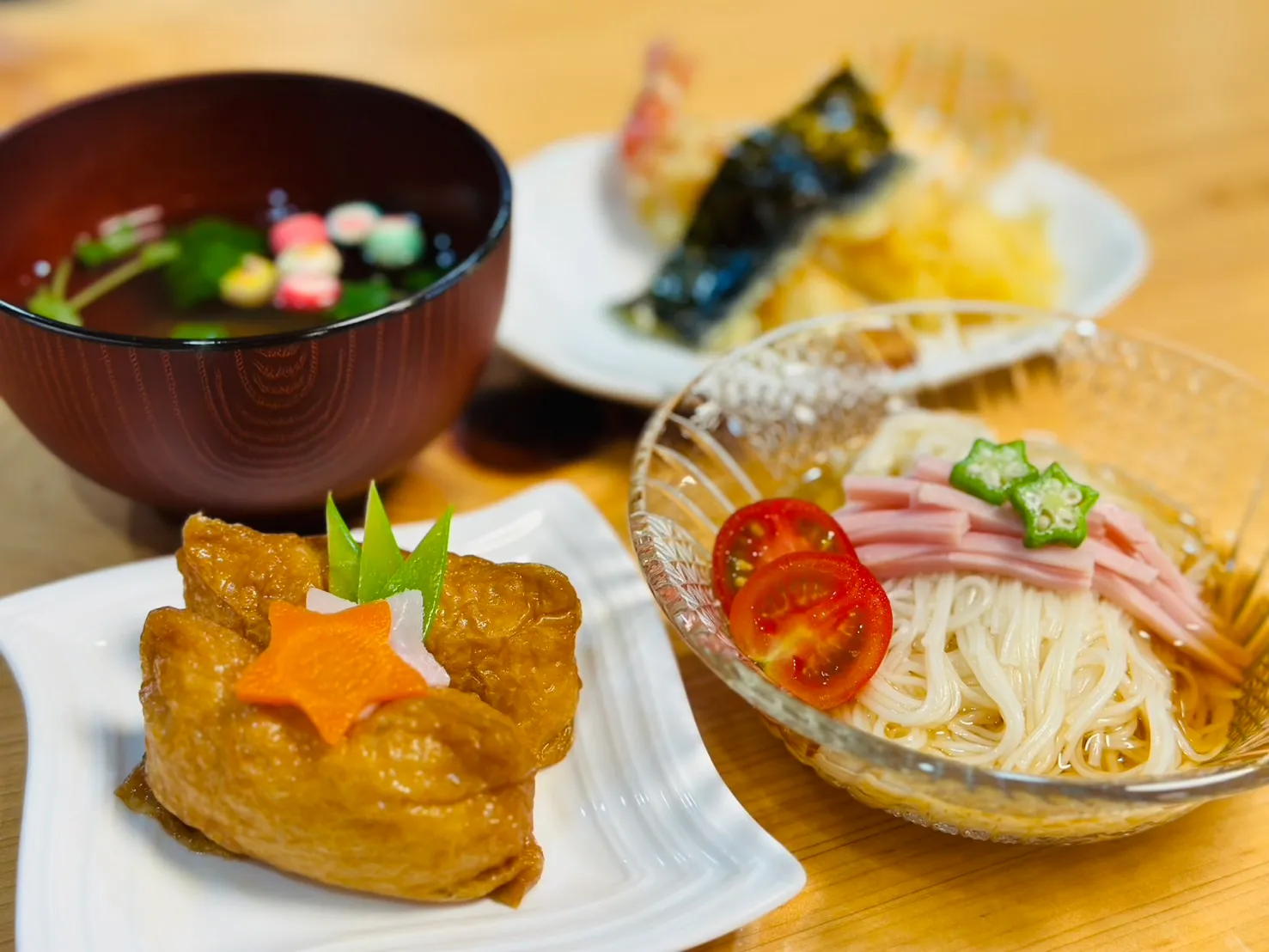 星形の飾りを添えた七夕の行事食